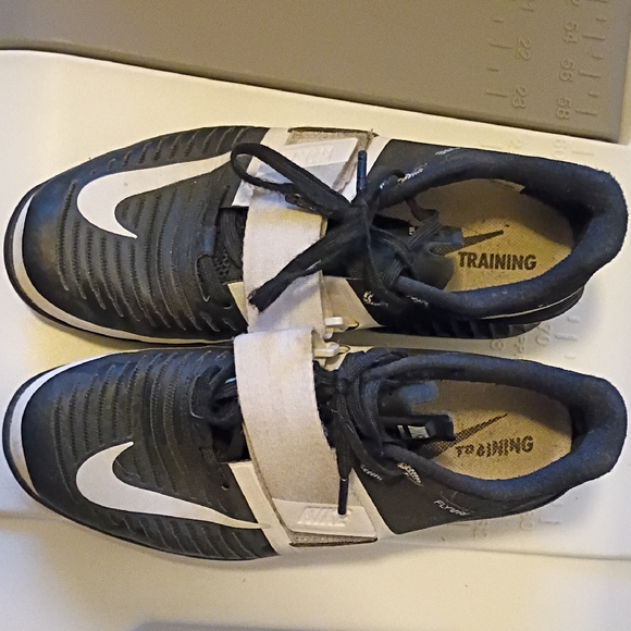 Nike Women's Romaleos 3 Weightlifting Shoes - Picture 1 of 3